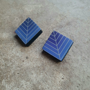 Blue colour fade studs