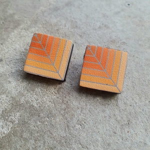 Orange colour fade Studs